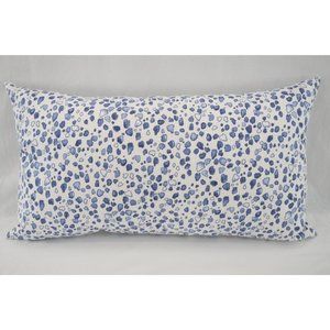 EUC Eastern Accents Majorca Speckled Decorative Pillow | de' Medici, Throw